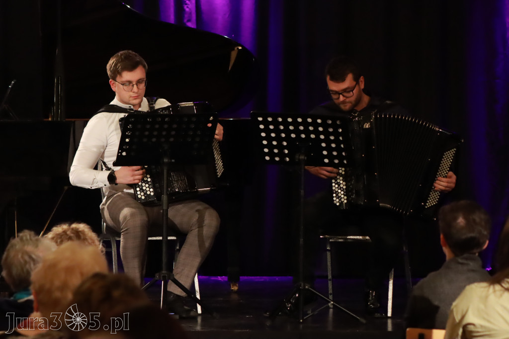 Fotorelacja: POCZTÓWKA Z PARYŻA Koncert Filharmonia Jurajska