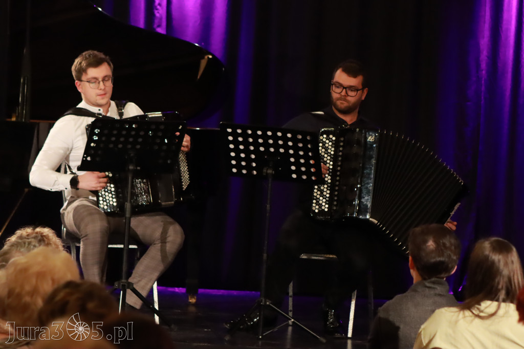 Fotorelacja: POCZTÓWKA Z PARYŻA Koncert Filharmonia Jurajska