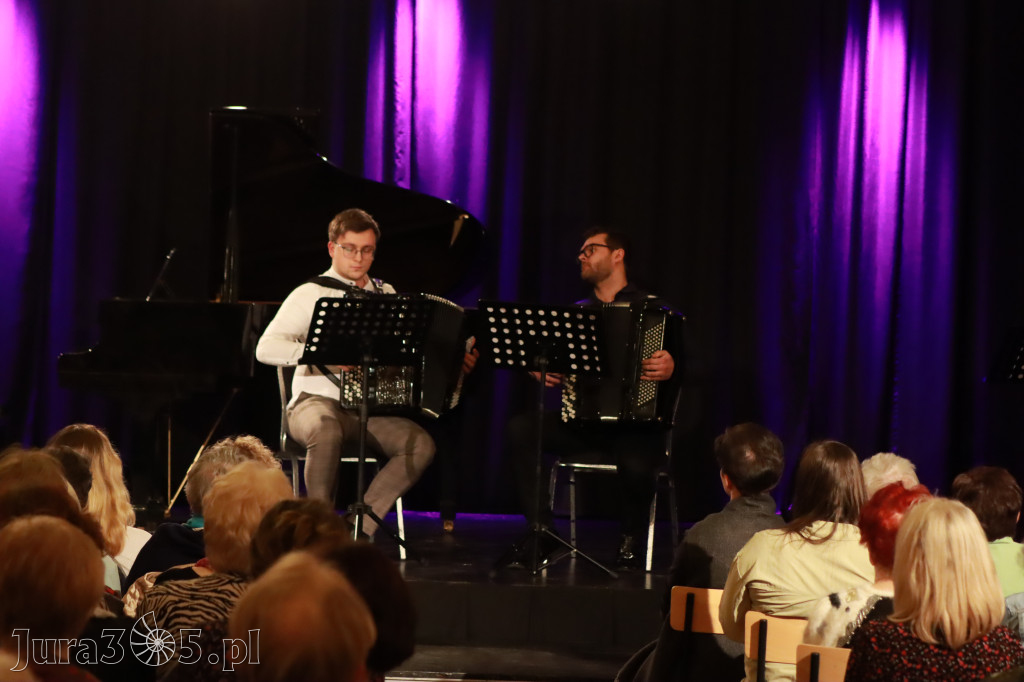 Fotorelacja: POCZTÓWKA Z PARYŻA Koncert Filharmonia Jurajska