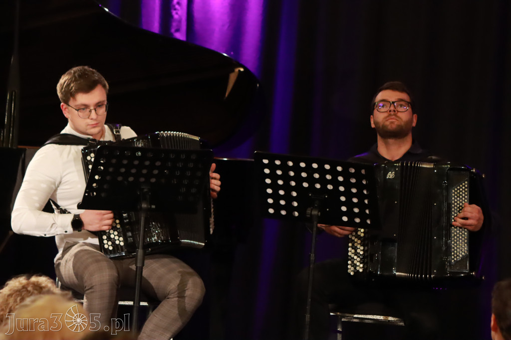 Fotorelacja: POCZTÓWKA Z PARYŻA Koncert Filharmonia Jurajska