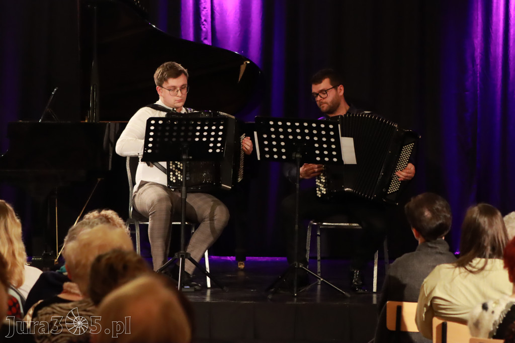 Fotorelacja: POCZTÓWKA Z PARYŻA Koncert Filharmonia Jurajska