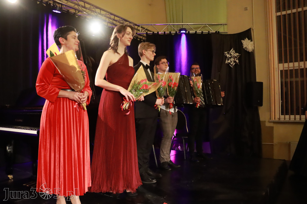 Fotorelacja: POCZTÓWKA Z PARYŻA Koncert Filharmonia Jurajska