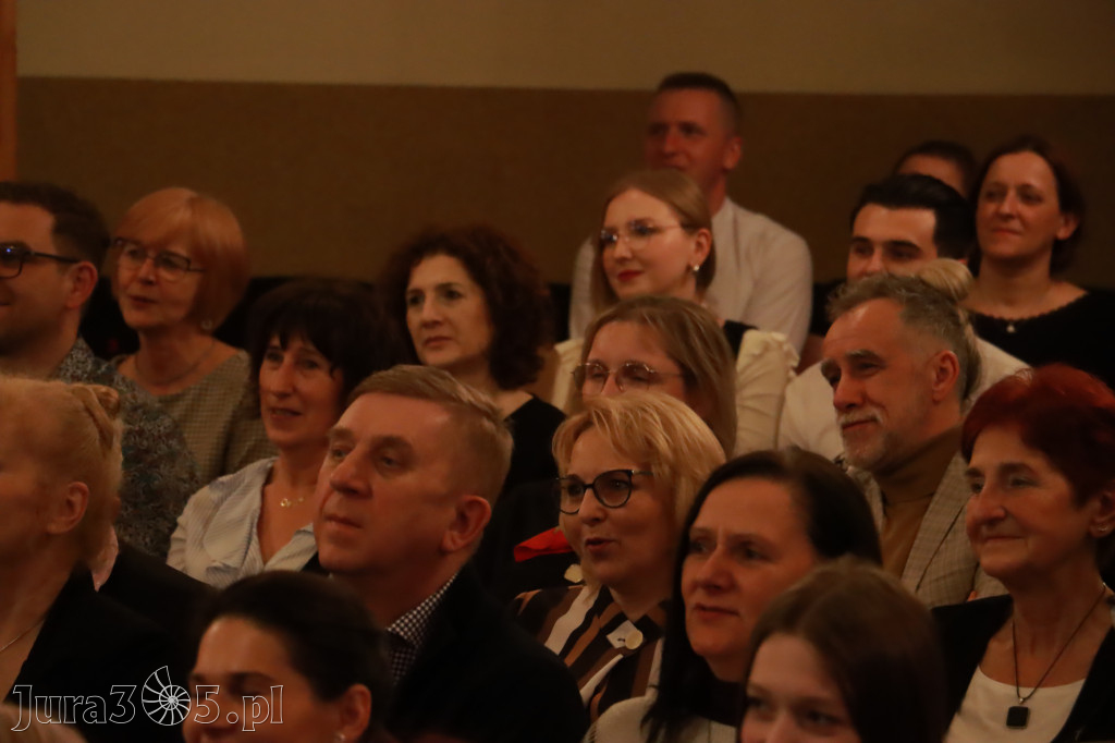 Fotorelacja: POCZTÓWKA Z PARYŻA Koncert Filharmonia Jurajska