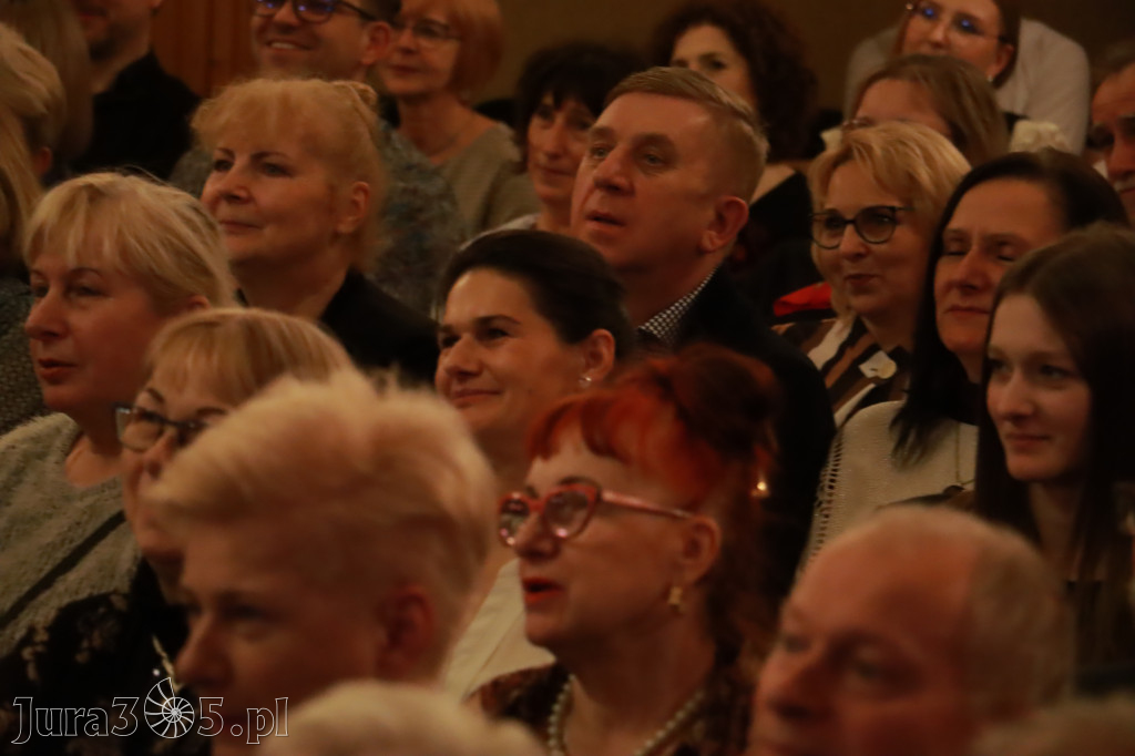 Fotorelacja: POCZTÓWKA Z PARYŻA Koncert Filharmonia Jurajska
