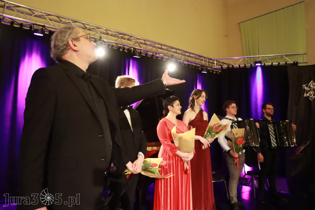 Fotorelacja: POCZTÓWKA Z PARYŻA Koncert Filharmonia Jurajska