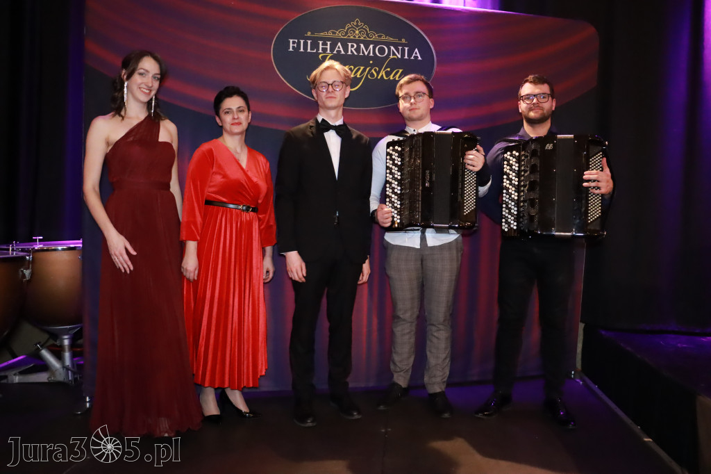 Fotorelacja: POCZTÓWKA Z PARYŻA Koncert Filharmonia Jurajska