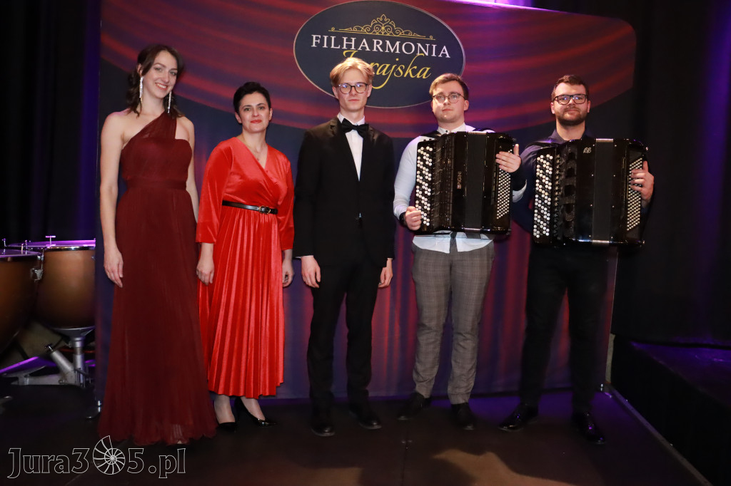 Fotorelacja: POCZTÓWKA Z PARYŻA Koncert Filharmonia Jurajska