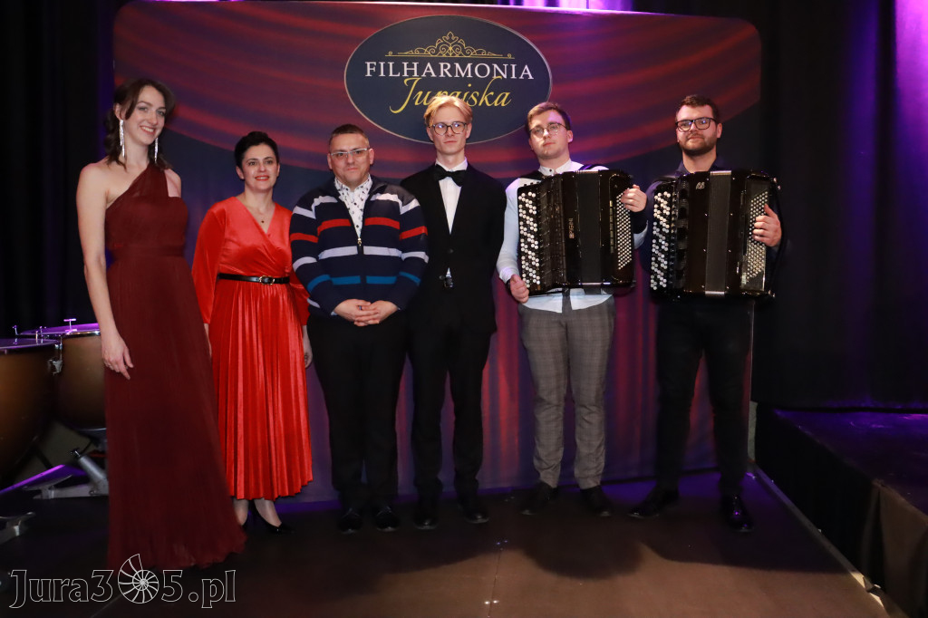 Fotorelacja: POCZTÓWKA Z PARYŻA Koncert Filharmonia Jurajska