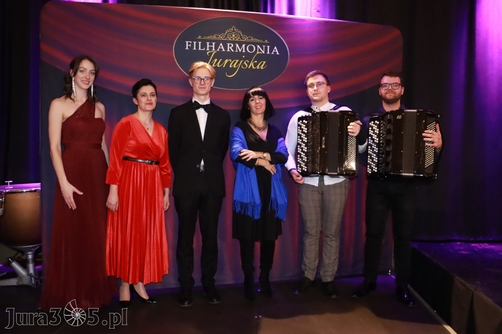 Fotorelacja: POCZTÓWKA Z PARYŻA Koncert Filharmonia Jurajska