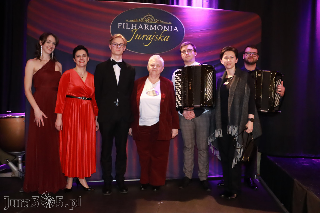 Fotorelacja: POCZTÓWKA Z PARYŻA Koncert Filharmonia Jurajska