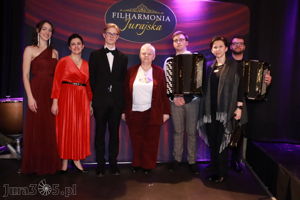 Fotorelacja: POCZTÓWKA Z PARYŻA Koncert Filharmonia Jurajska