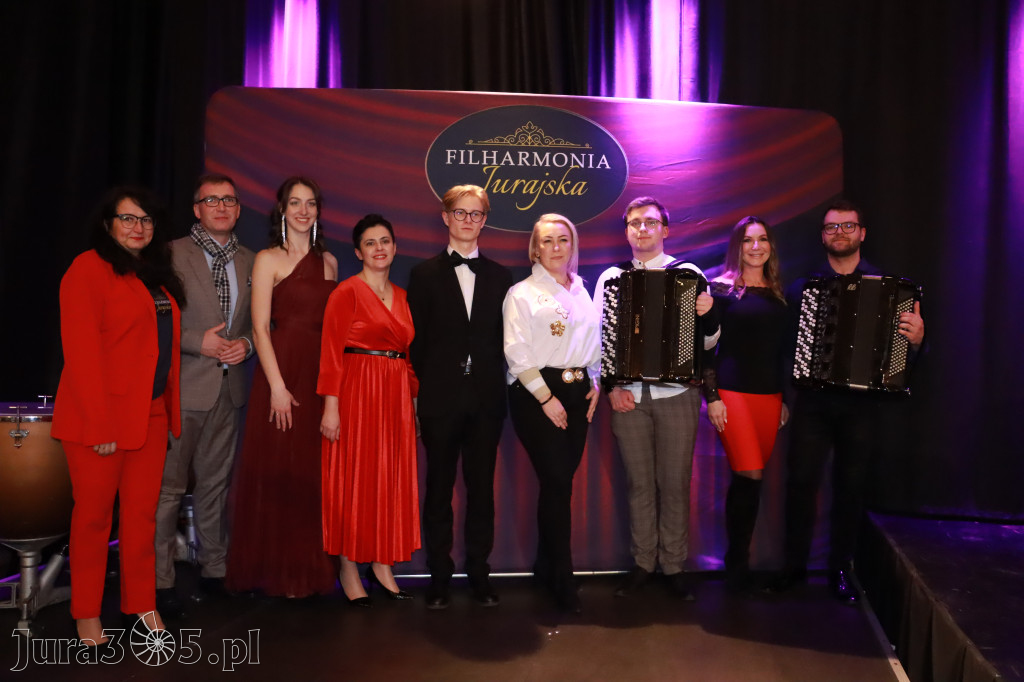 Fotorelacja: POCZTÓWKA Z PARYŻA Koncert Filharmonia Jurajska