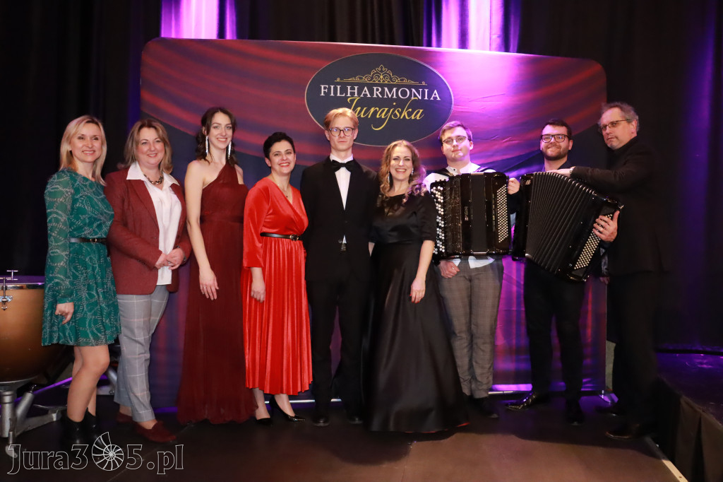 Fotorelacja: POCZTÓWKA Z PARYŻA Koncert Filharmonia Jurajska