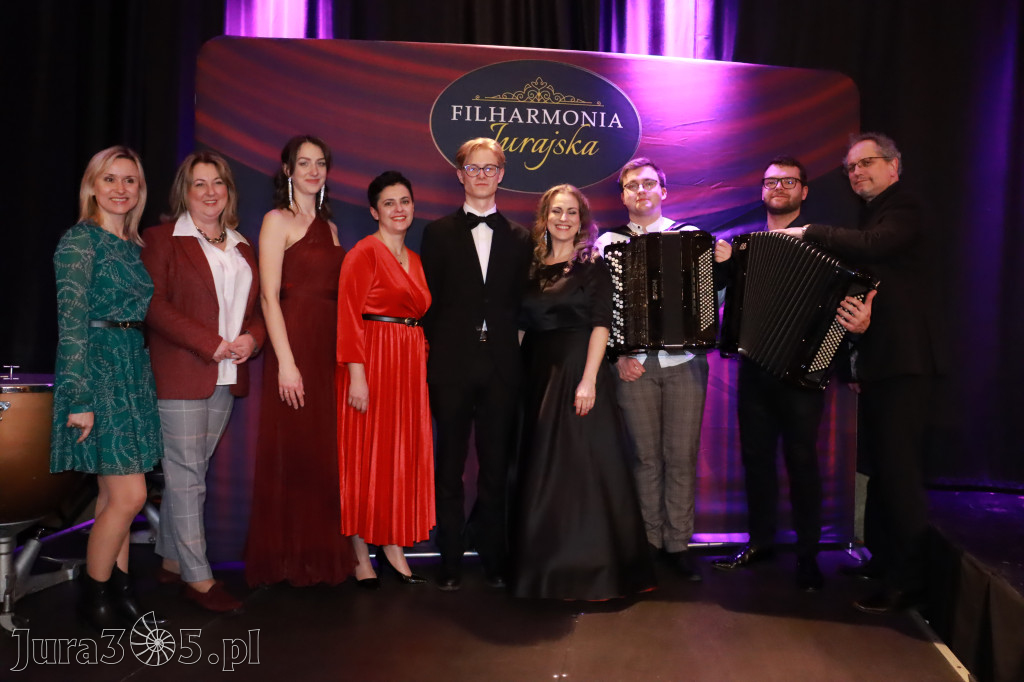 Fotorelacja: POCZTÓWKA Z PARYŻA Koncert Filharmonia Jurajska