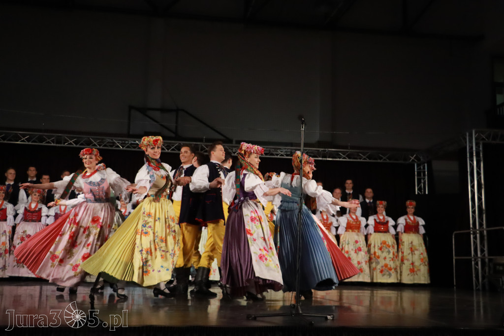 Fotorelacja: Zespół Pieśni i Tańca Śląsk w Łzach.