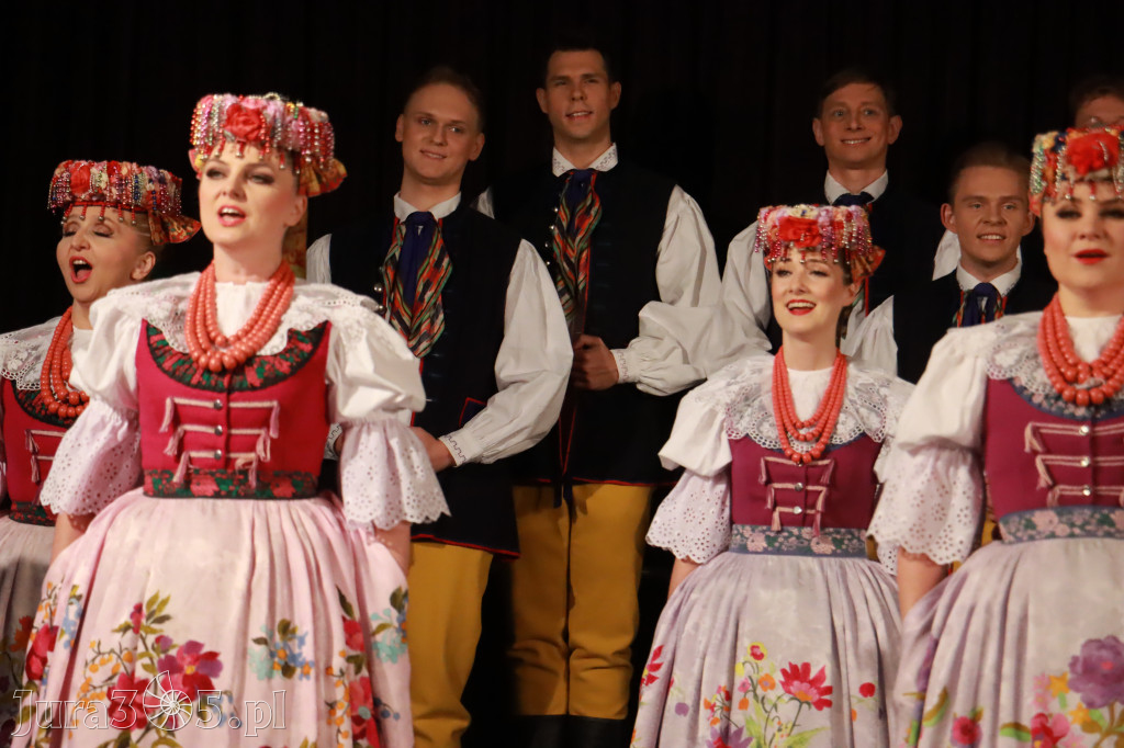 Fotorelacja: Zespół Pieśni i Tańca Śląsk w Łzach.