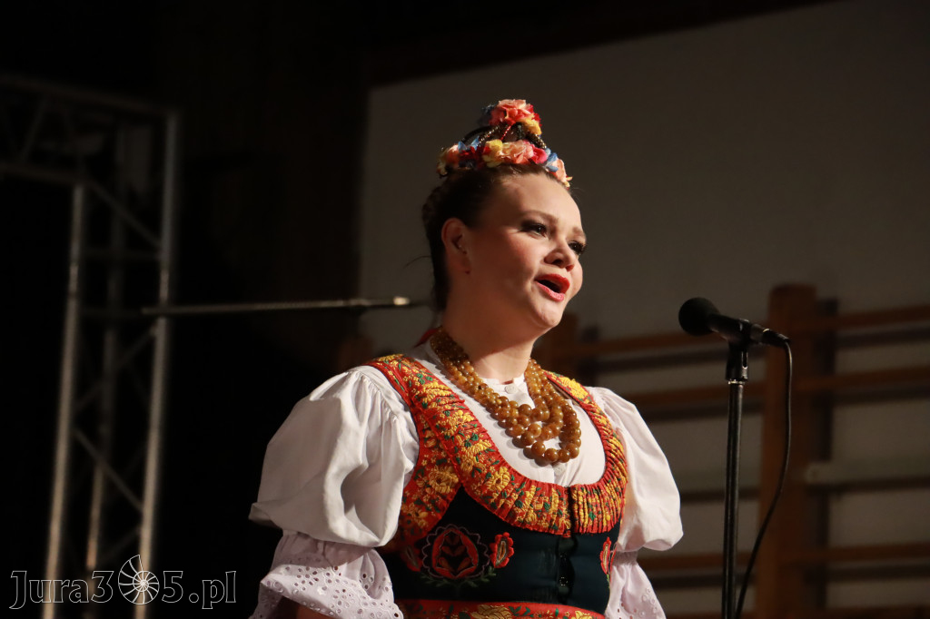 Fotorelacja: Zespół Pieśni i Tańca Śląsk w Łzach.