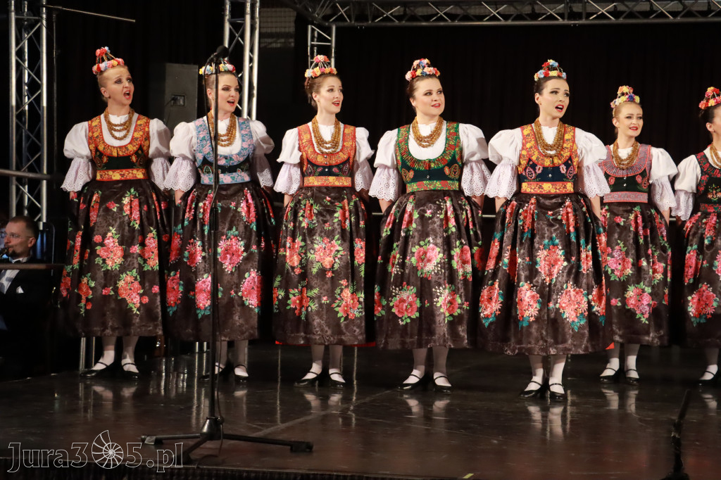Fotorelacja: Zespół Pieśni i Tańca Śląsk w Łzach.