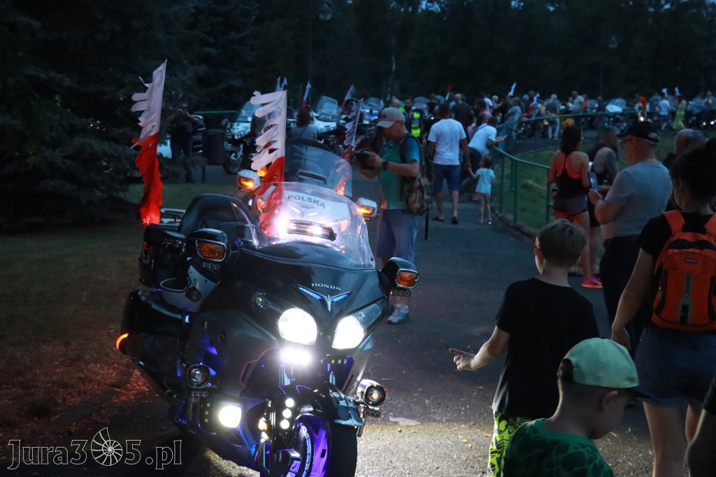 Fotorelacja: Nocna Parada Motocyklowa w Zawierciu