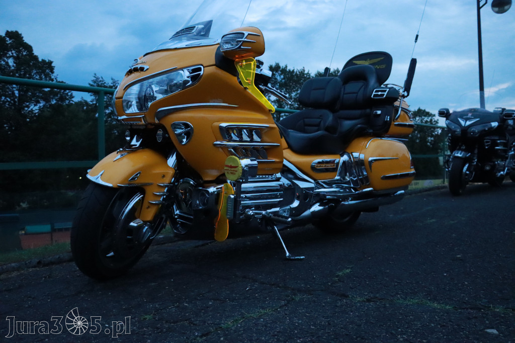 Fotorelacja: Nocna Parada Motocyklowa w Zawierciu