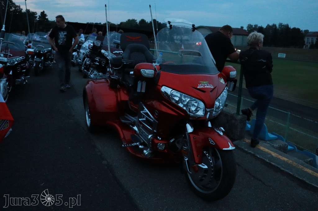 Fotorelacja: Nocna Parada Motocyklowa w Zawierciu