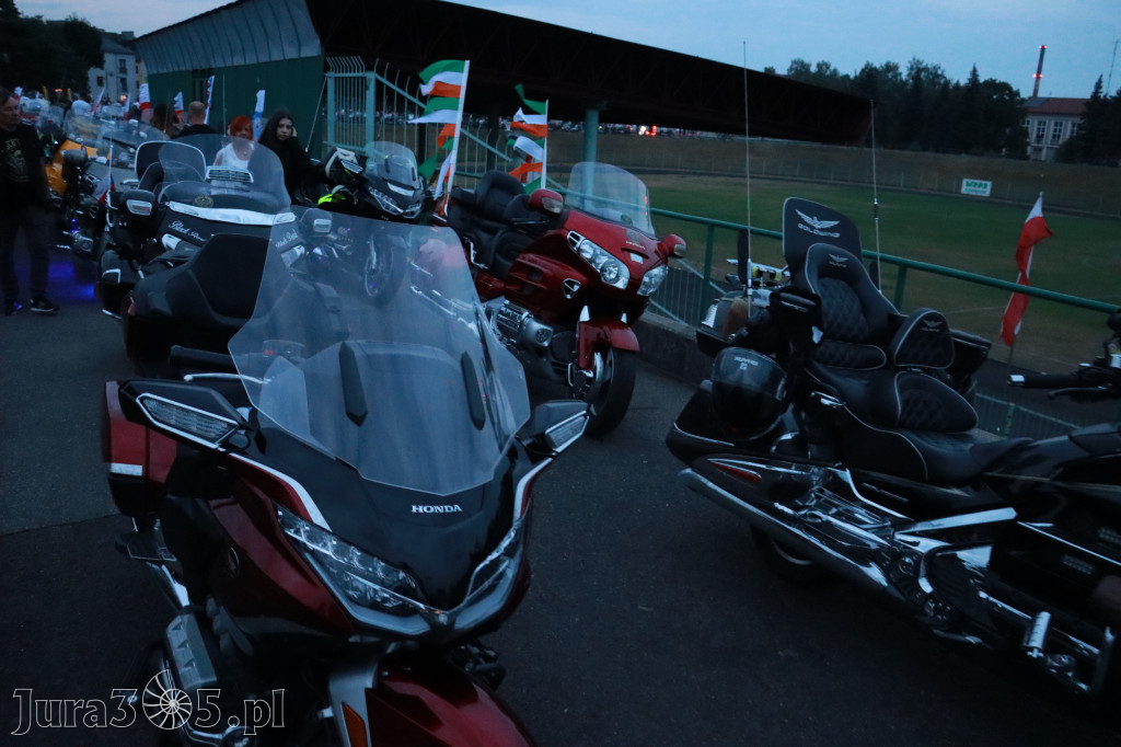 Fotorelacja: Nocna Parada Motocyklowa w Zawierciu