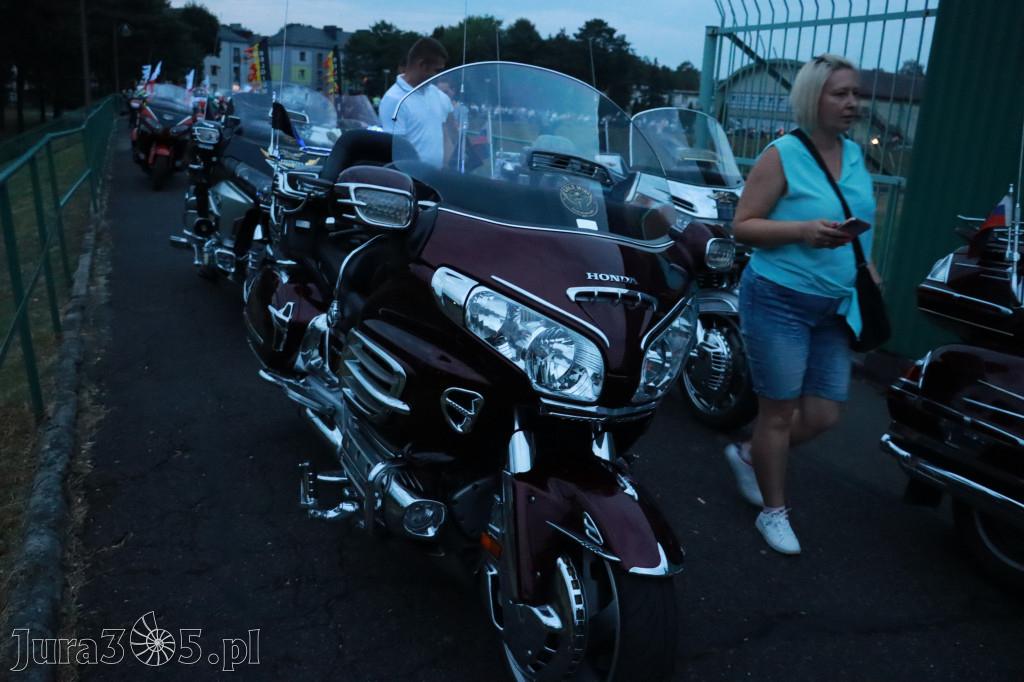 Fotorelacja: Nocna Parada Motocyklowa w Zawierciu