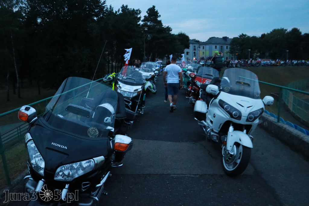 Fotorelacja: Nocna Parada Motocyklowa w Zawierciu