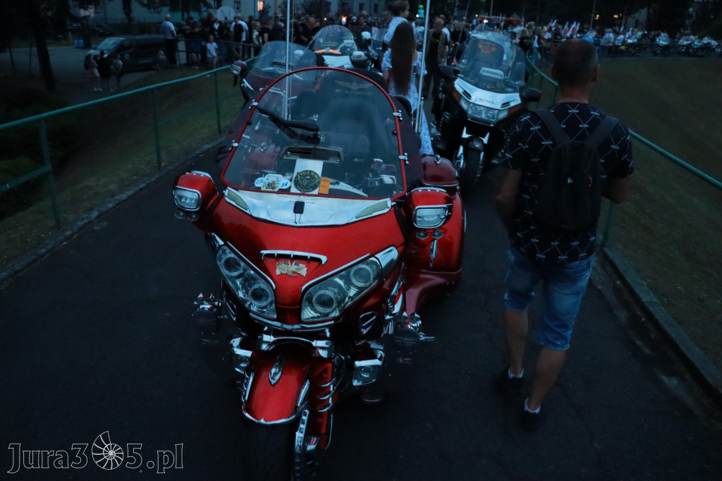 Fotorelacja: Nocna Parada Motocyklowa w Zawierciu