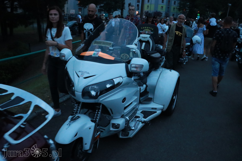 Fotorelacja: Nocna Parada Motocyklowa w Zawierciu