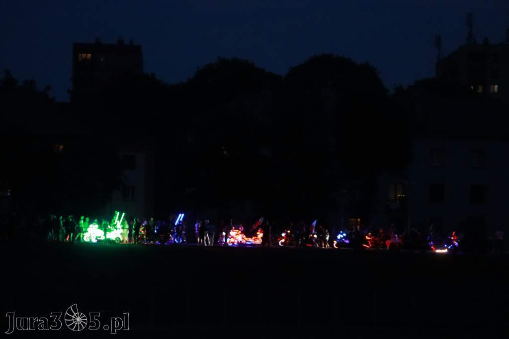 Fotorelacja: Nocna Parada Motocyklowa w Zawierciu