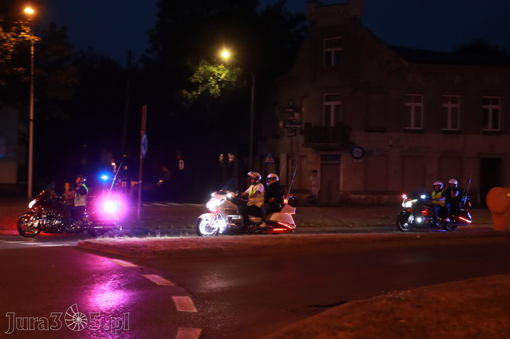 Fotorelacja: Nocna Parada Motocyklowa w Zawierciu