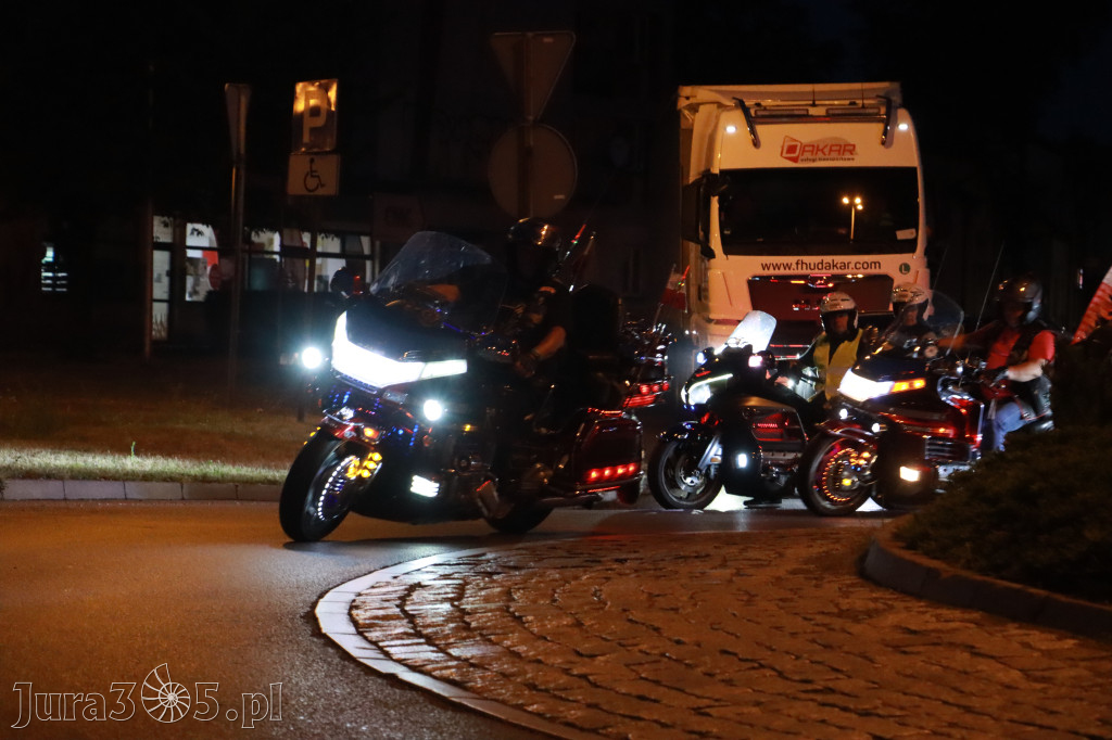 Fotorelacja: Nocna Parada Motocyklowa w Zawierciu