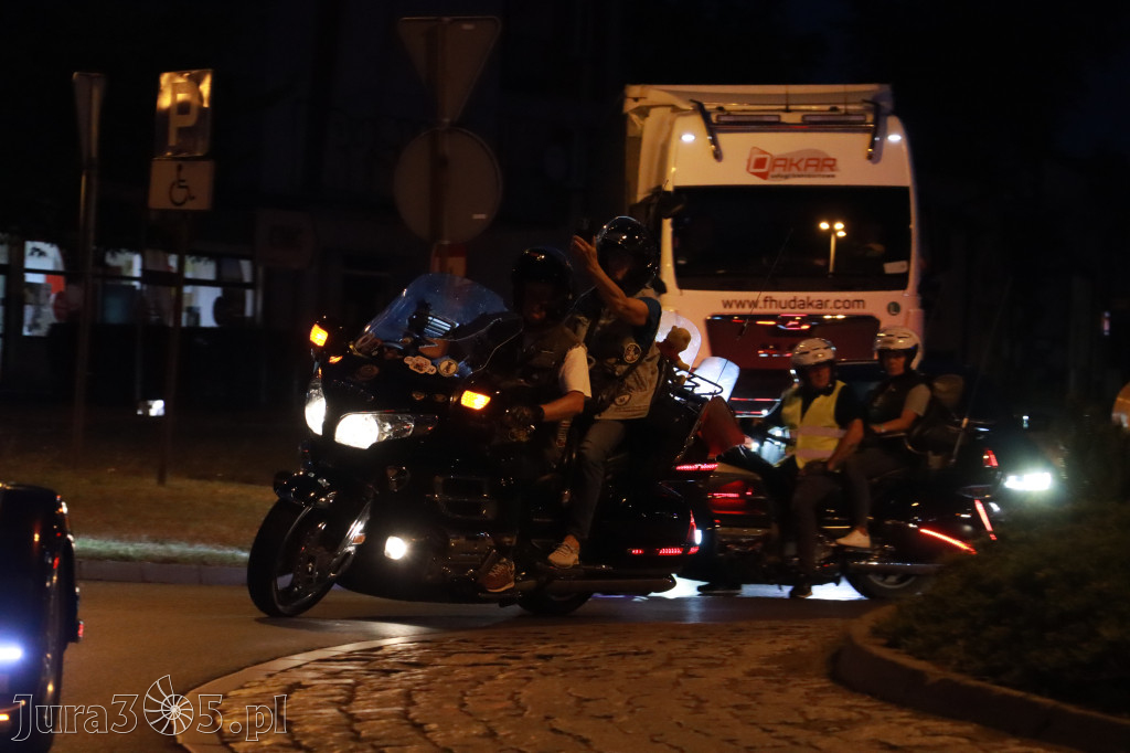Fotorelacja: Nocna Parada Motocyklowa w Zawierciu