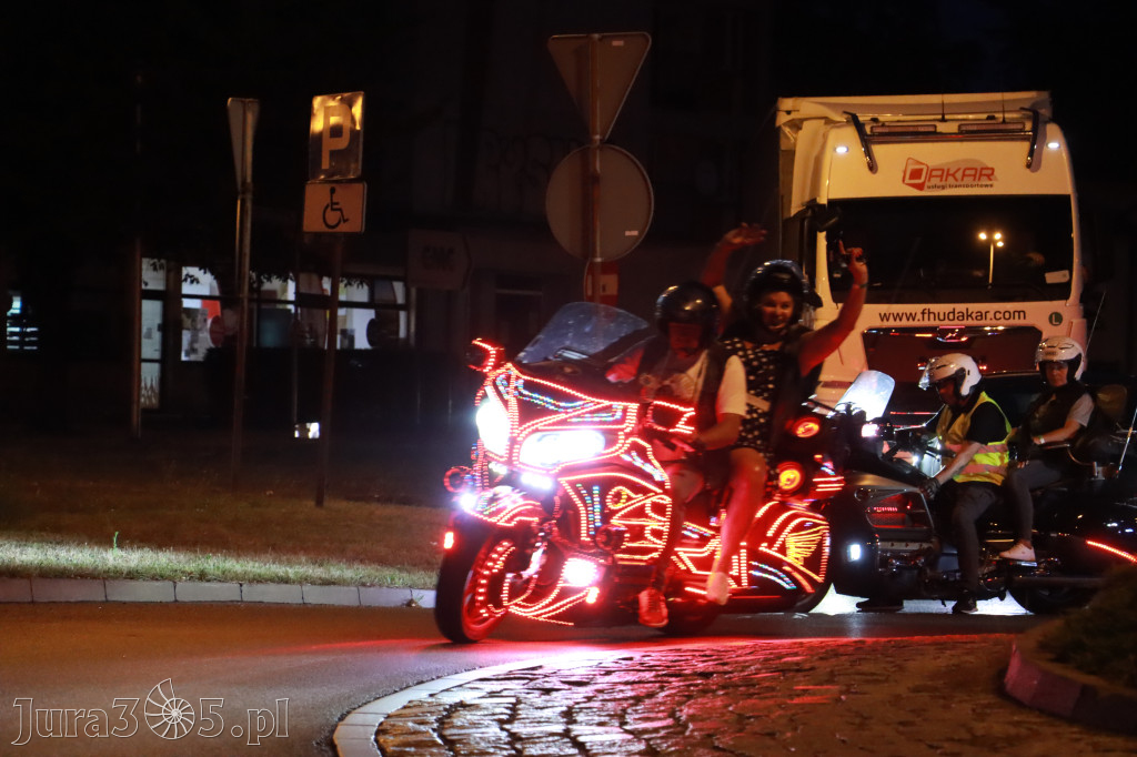Fotorelacja: Nocna Parada Motocyklowa w Zawierciu
