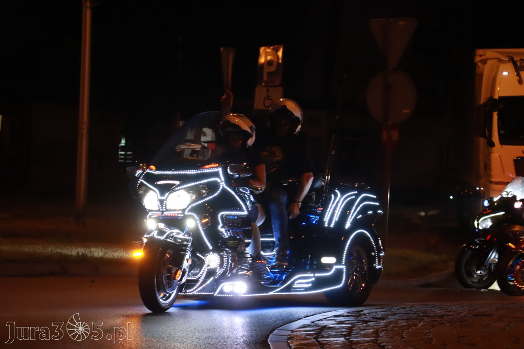 Fotorelacja: Nocna Parada Motocyklowa w Zawierciu