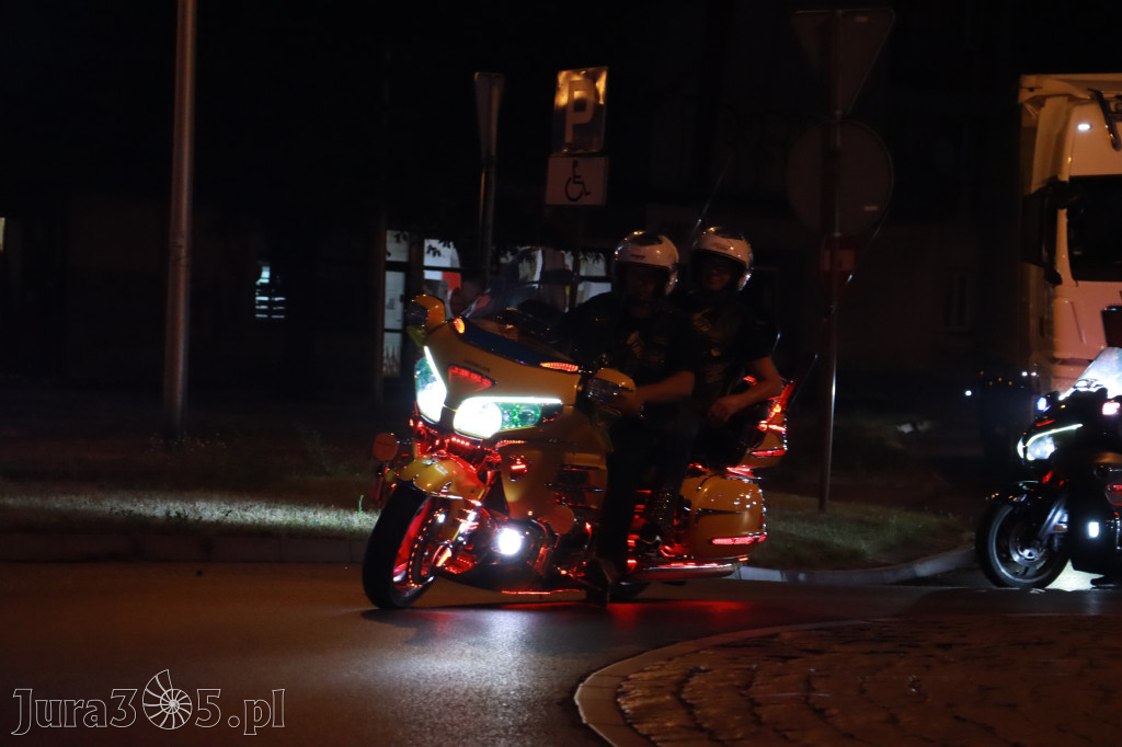 Fotorelacja: Nocna Parada Motocyklowa w Zawierciu