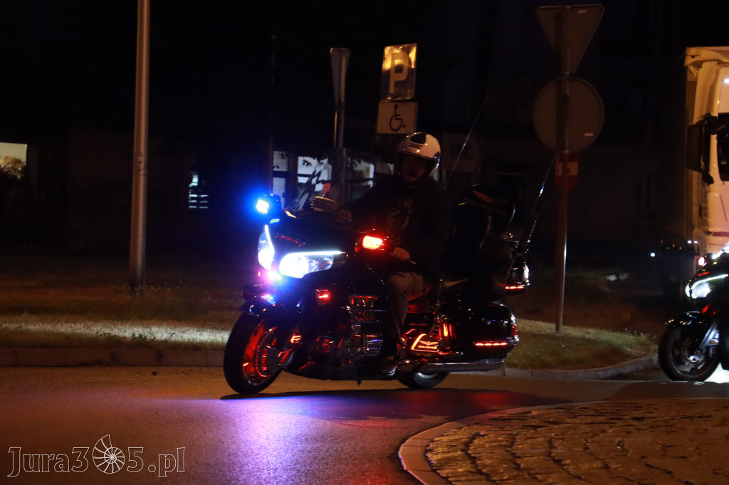 Fotorelacja: Nocna Parada Motocyklowa w Zawierciu