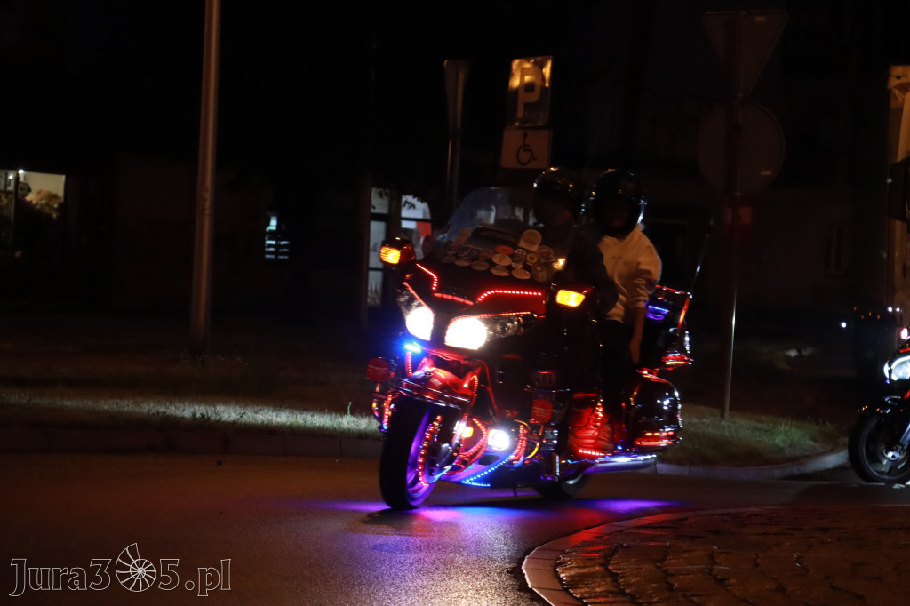 Fotorelacja: Nocna Parada Motocyklowa w Zawierciu