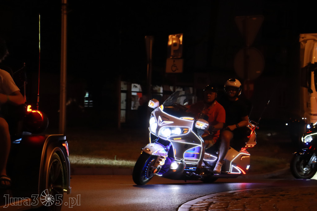 Fotorelacja: Nocna Parada Motocyklowa w Zawierciu