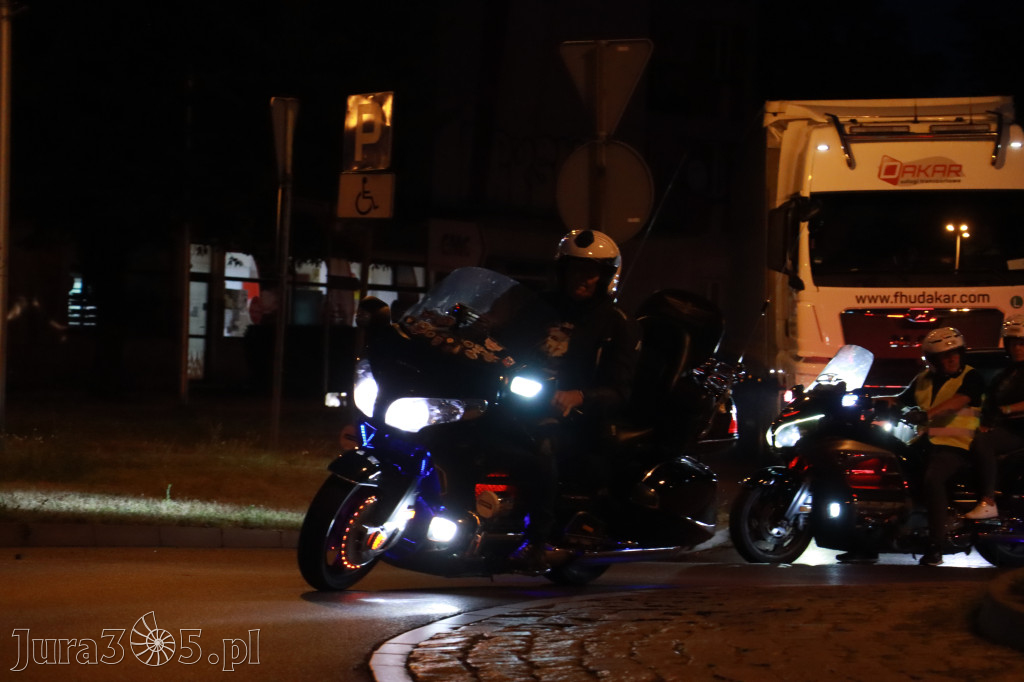 Fotorelacja: Nocna Parada Motocyklowa w Zawierciu