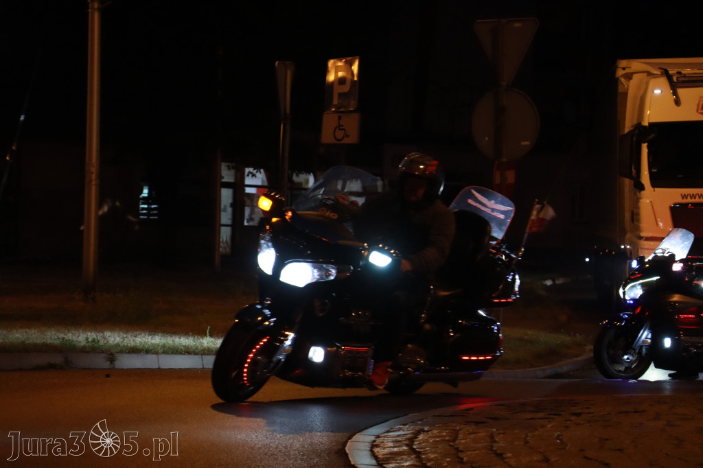 Fotorelacja: Nocna Parada Motocyklowa w Zawierciu