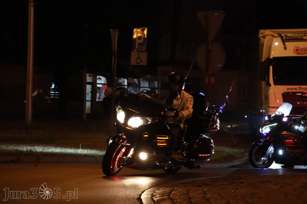Fotorelacja: Nocna Parada Motocyklowa w Zawierciu