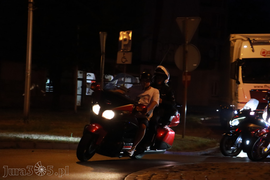 Fotorelacja: Nocna Parada Motocyklowa w Zawierciu