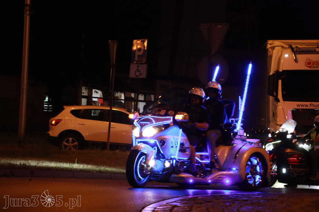 Fotorelacja: Nocna Parada Motocyklowa w Zawierciu
