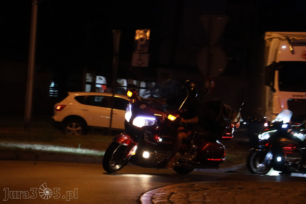 Fotorelacja: Nocna Parada Motocyklowa w Zawierciu