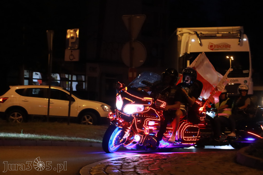 Fotorelacja: Nocna Parada Motocyklowa w Zawierciu