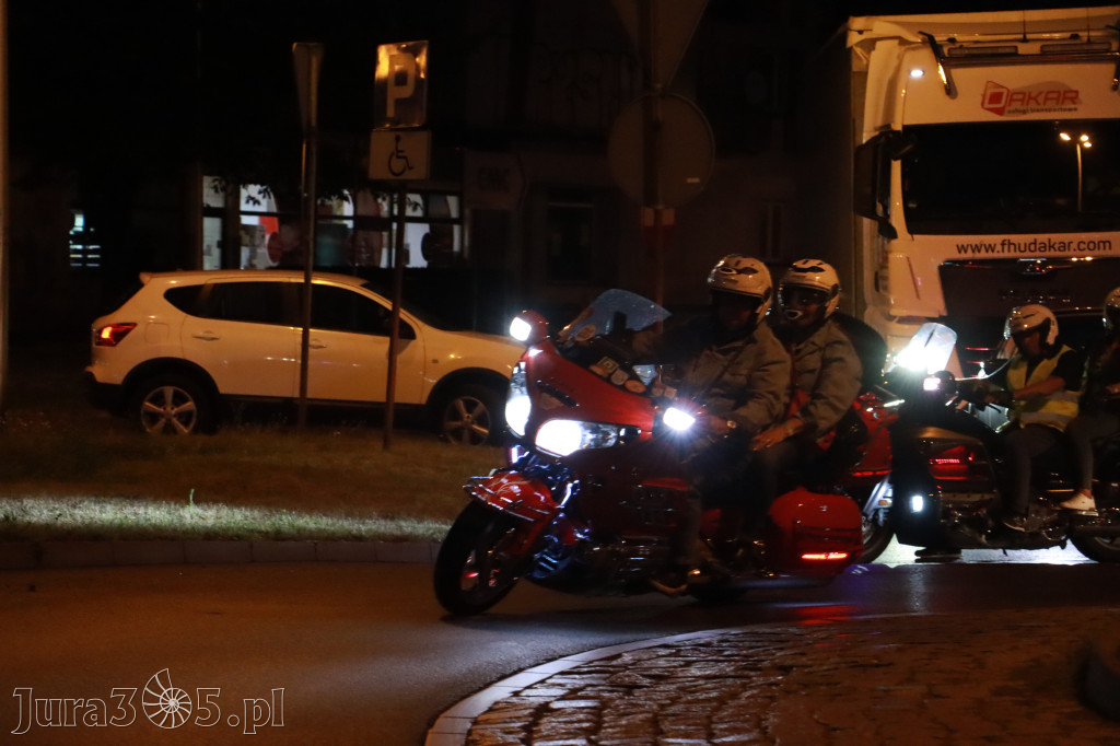 Fotorelacja: Nocna Parada Motocyklowa w Zawierciu