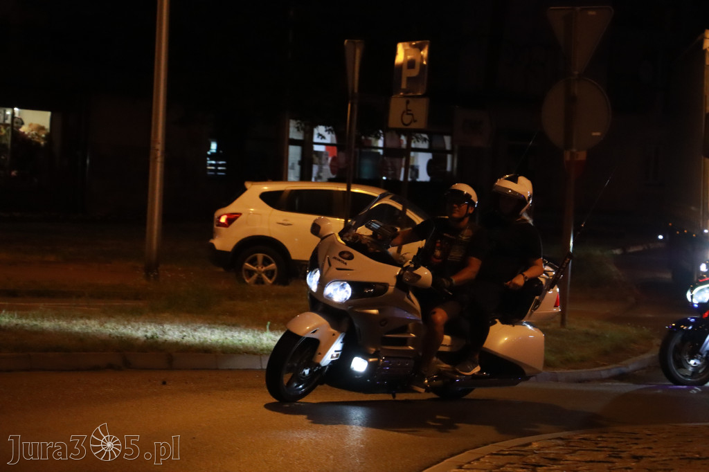 Fotorelacja: Nocna Parada Motocyklowa w Zawierciu