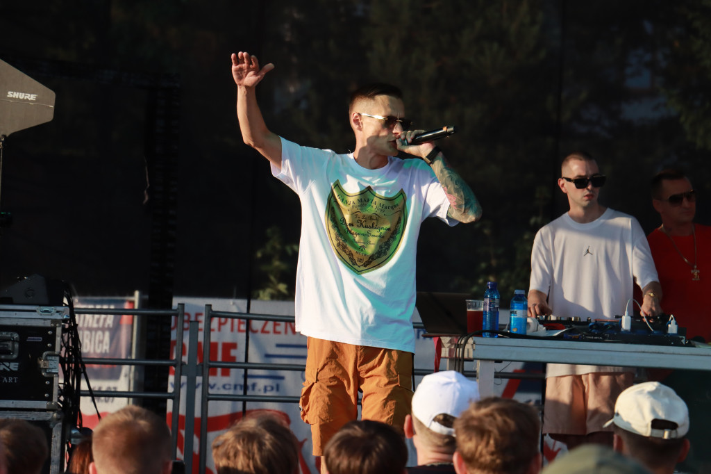 FOTORELACJA: RAP FEST W STREFIE KONCERTÓW w Zawierciu